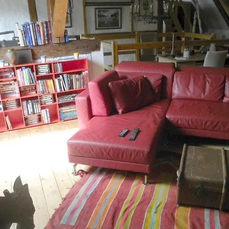 In With Swimming Pool Putzar